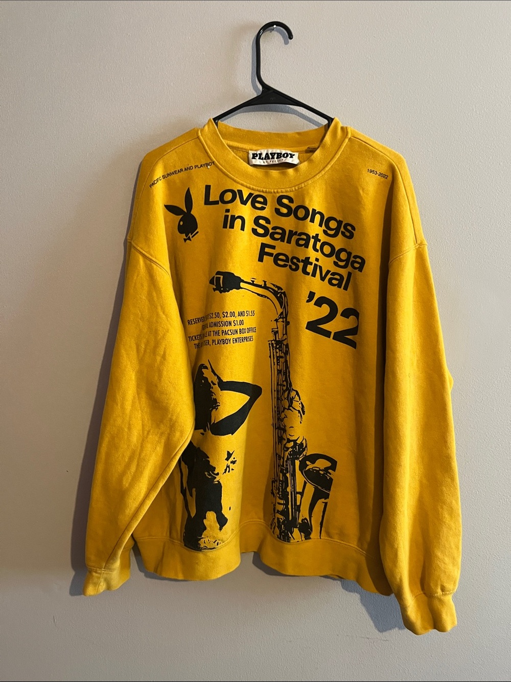 PLAYBOY X Pacsun Gold Love Songs In Saratoga Festival Graphic Sweatshirt SZ XL